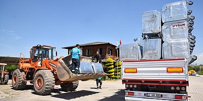 Başkan Aydar Ceyhan’a 300 yeni çöp konteyneri kazandırdı